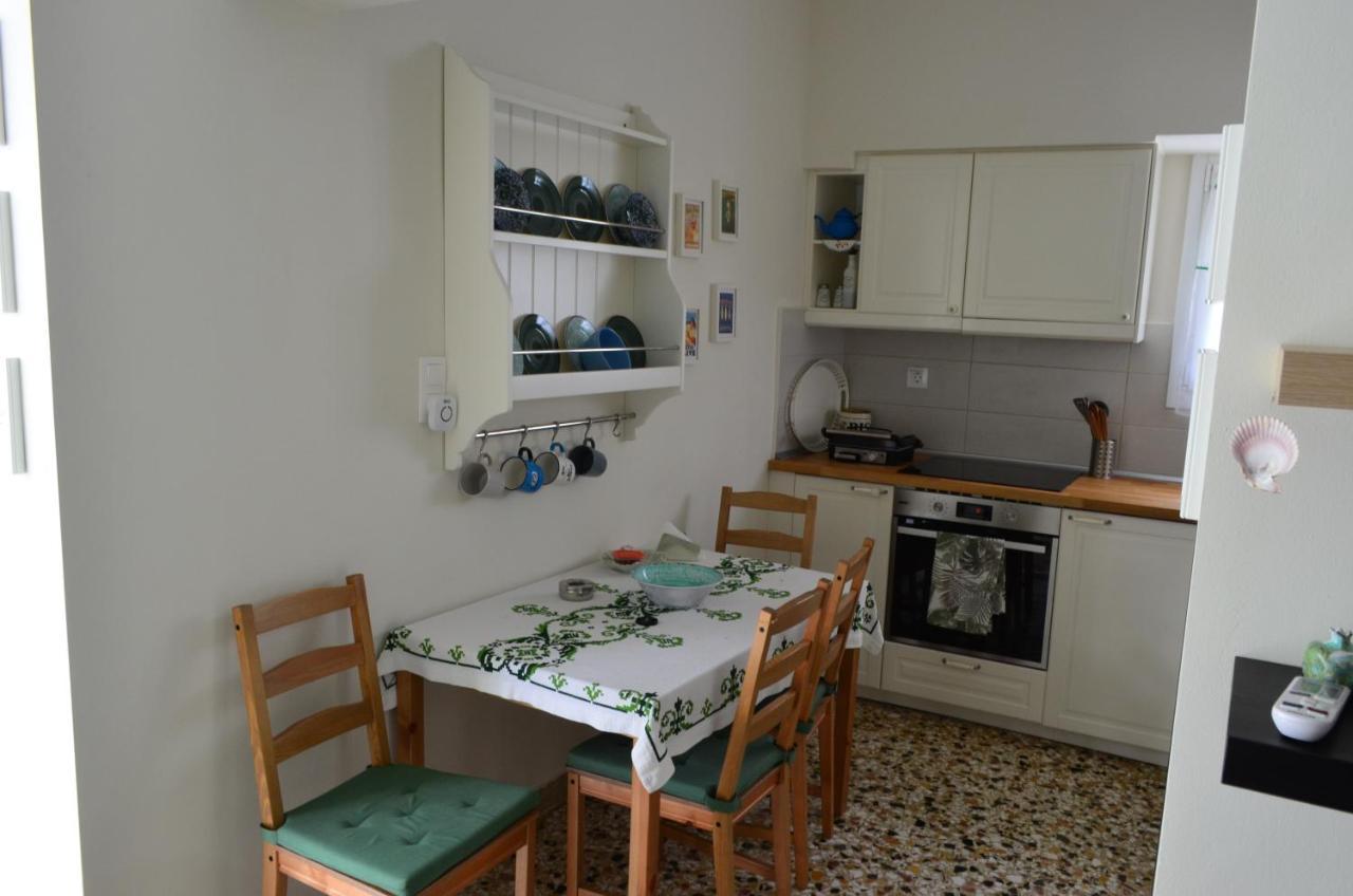 Αισθηση Απεραντησ Γαληνησ Και Ελευθεριασ Apartment Kavala Exterior photo